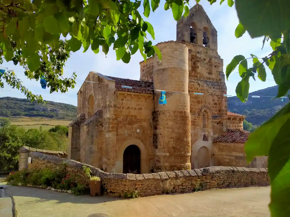 Iglesia Románica San Salvador